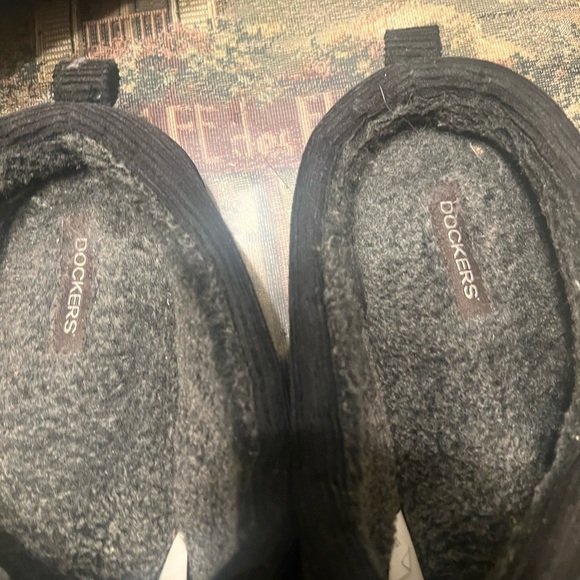 Men’s Sockers Slippers - Picture 2 of 2